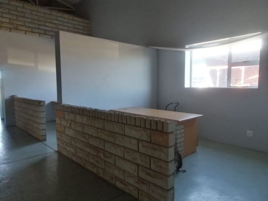 4 Bedroom Property for Sale in Ladybrand Free State